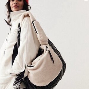 NWT free people movement women’s over achiever, Sherpa sling in cream